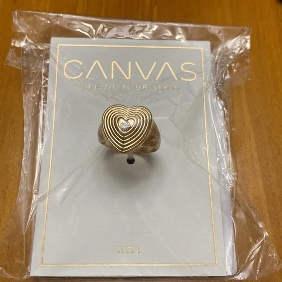 Canvas Zoey Heart Ring in Worn Gold Size 8 NWT - Picture 3 of 3